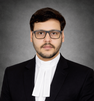 Professional photo of Priyam Tiwari (1) (1)